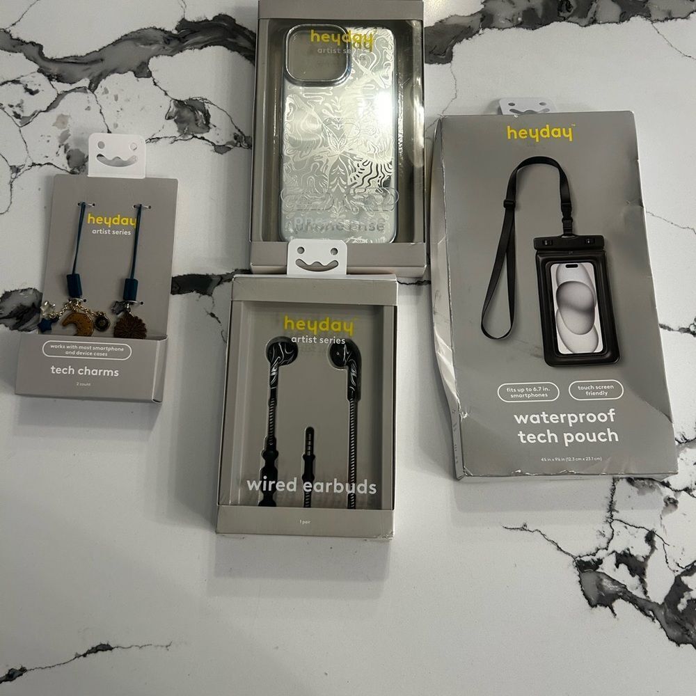 Heyday Tech Accessories Bundle NWT